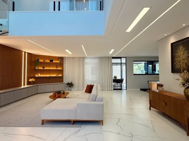 Casa com 550m² 4 quartos e 4 banheiros, à venda, no bairro Boulevard Lagoa em Serra