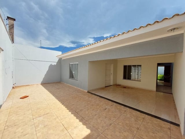 Casa com 267m² 2 quartos e 3 banheiros, à venda, no bairro Residencial Atenas em Birigüi