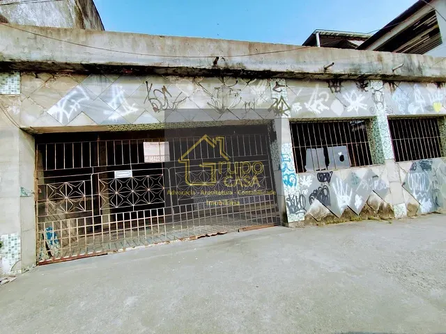 Casa com 400m² 3 quartos e 1 banheiro, à venda, no bairro Porto Novo em São Gonçalo