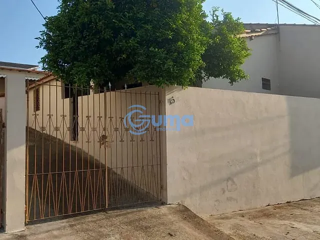 Casa 2 quartos e 2 banheiros, à venda, no bairro Jardim São Miguel em Bragança Paulista