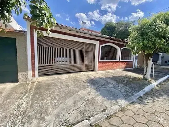 Casa com 311m² 3 quartos e 3 banheiros, à venda, no bairro Vila São João em Caçapava