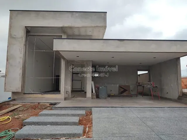 Casa com 270m² 3 quartos e 4 banheiros, à venda, no bairro Vila Jorge Zambon em Jaguariúna