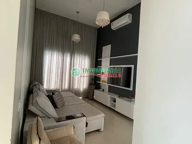 Casa com 570m² 3 quartos e 4 banheiros, à venda, no bairro flamboyanti II em Canarana