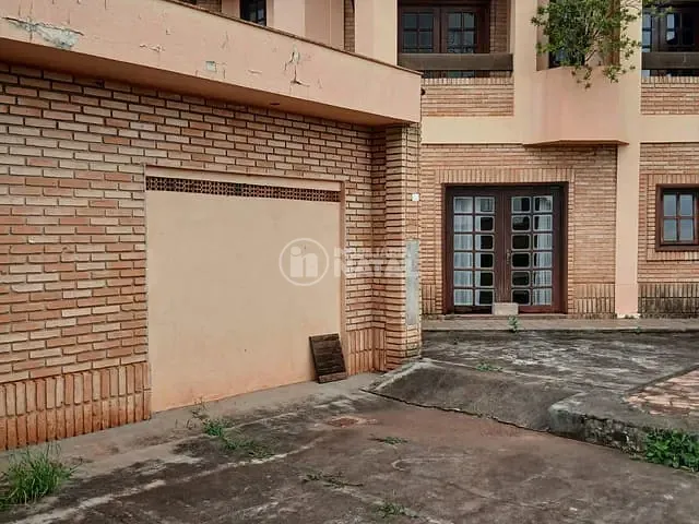 Casa com 700m², para alugar, no bairro Jardim Europa em Londrina