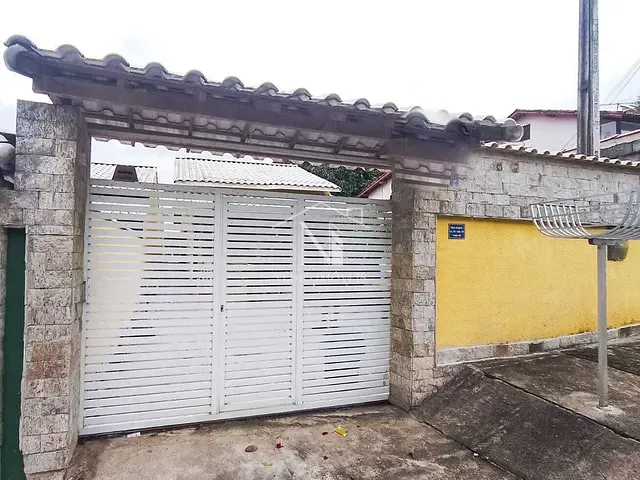 Casa com 250m² 3 quartos e 2 banheiros, à venda, no bairro Condado de Maricá em Maricá