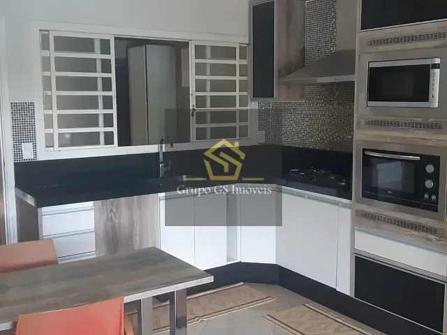 Casa com 337m² 3 quartos e 3 banheiros, à venda, no bairro Vila Pagano em Valinhos