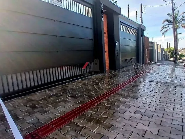 Casa com 150m² 3 quartos e 2 banheiros, à venda, no bairro Jardim Casa Grande em Arapongas