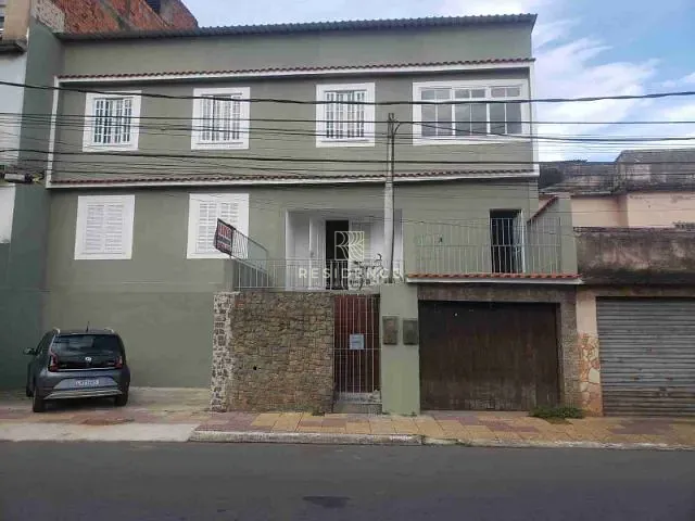 Casa 7 quartos e 4 banheiros, à venda, no bairro Niterói em Volta Redonda