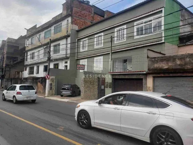 Casa 7 quartos e 4 banheiros, à venda, no bairro Niterói em Volta Redonda