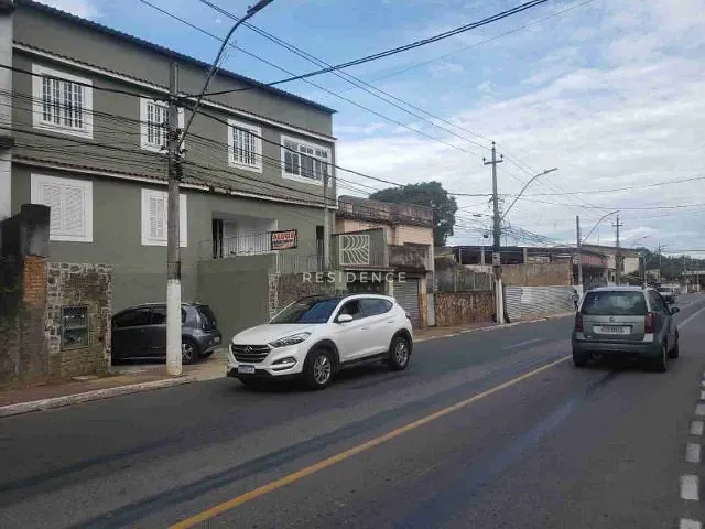 Casa 7 quartos e 4 banheiros, à venda, no bairro Niterói em Volta Redonda