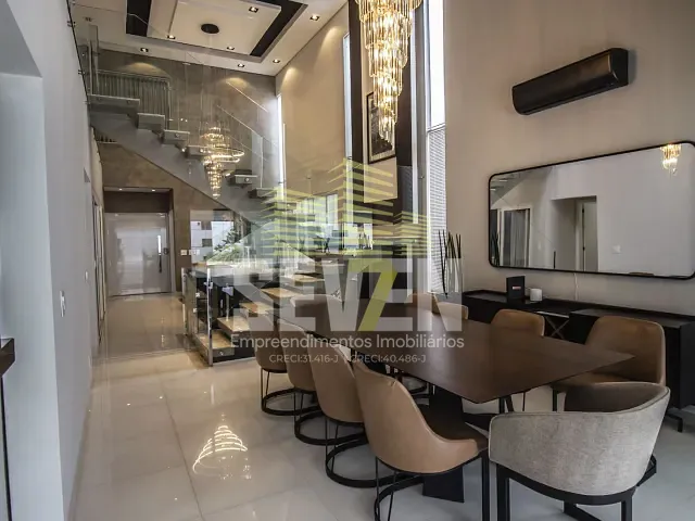 Casa com 360m² 4 quartos e 2 banheiros, à venda, no bairro Vila Aviaçao em Bauru