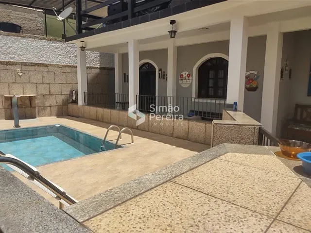 Casa com 450m² 3 quartos e 2 banheiros, à venda, no bairro balança  em Simão Pereira