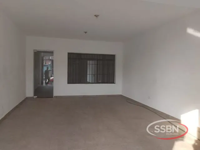 Casa 4 quartos e 3 banheiros, para alugar, no bairro Jardim Santa Rosa em Nova Odessa