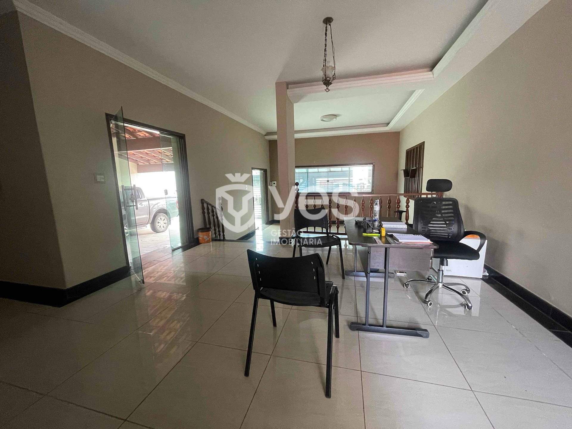 Casa à venda e aluguel com 4 quartos, 230m² - Foto 8