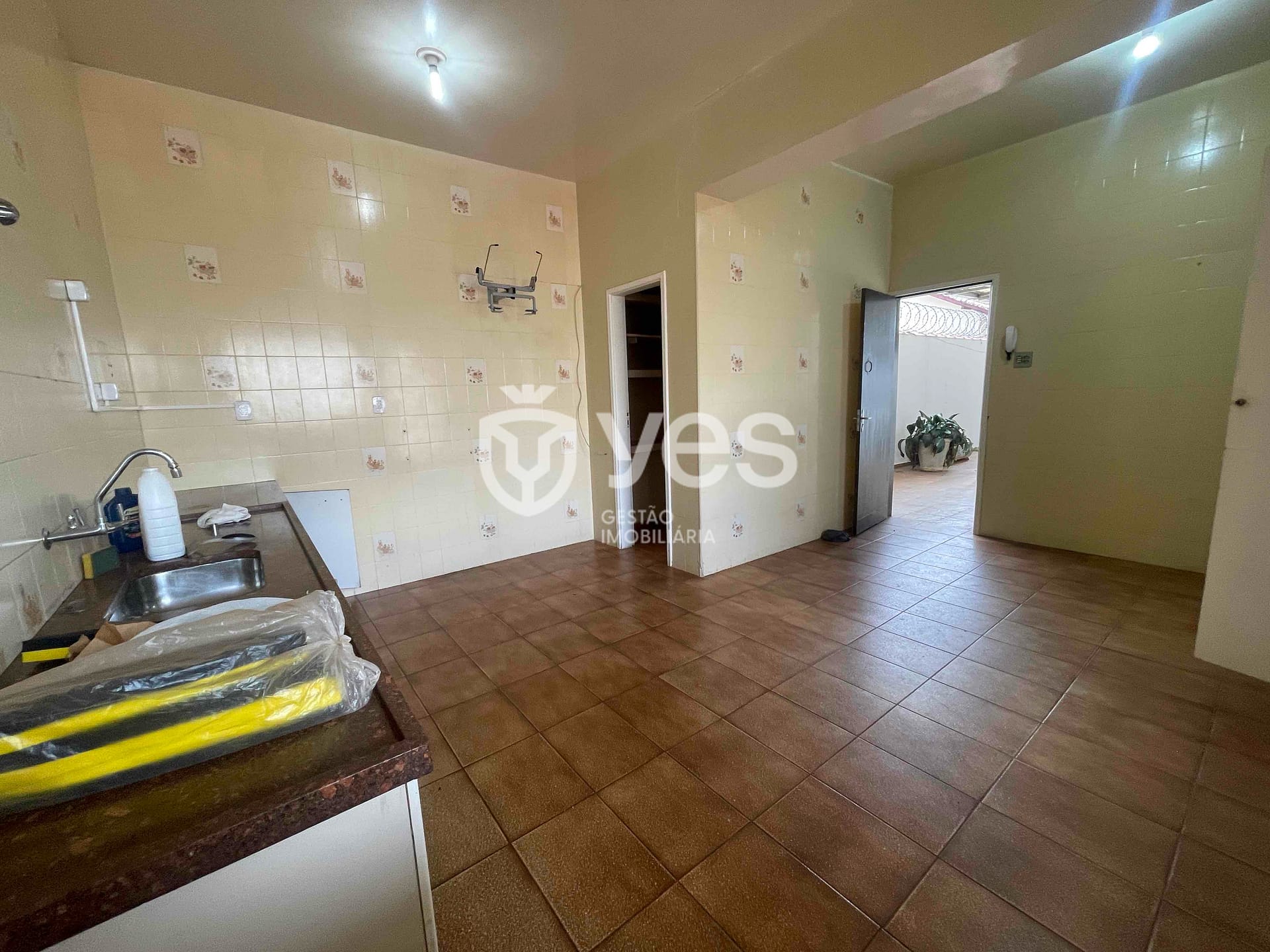 Casa à venda e aluguel com 4 quartos, 230m² - Foto 37