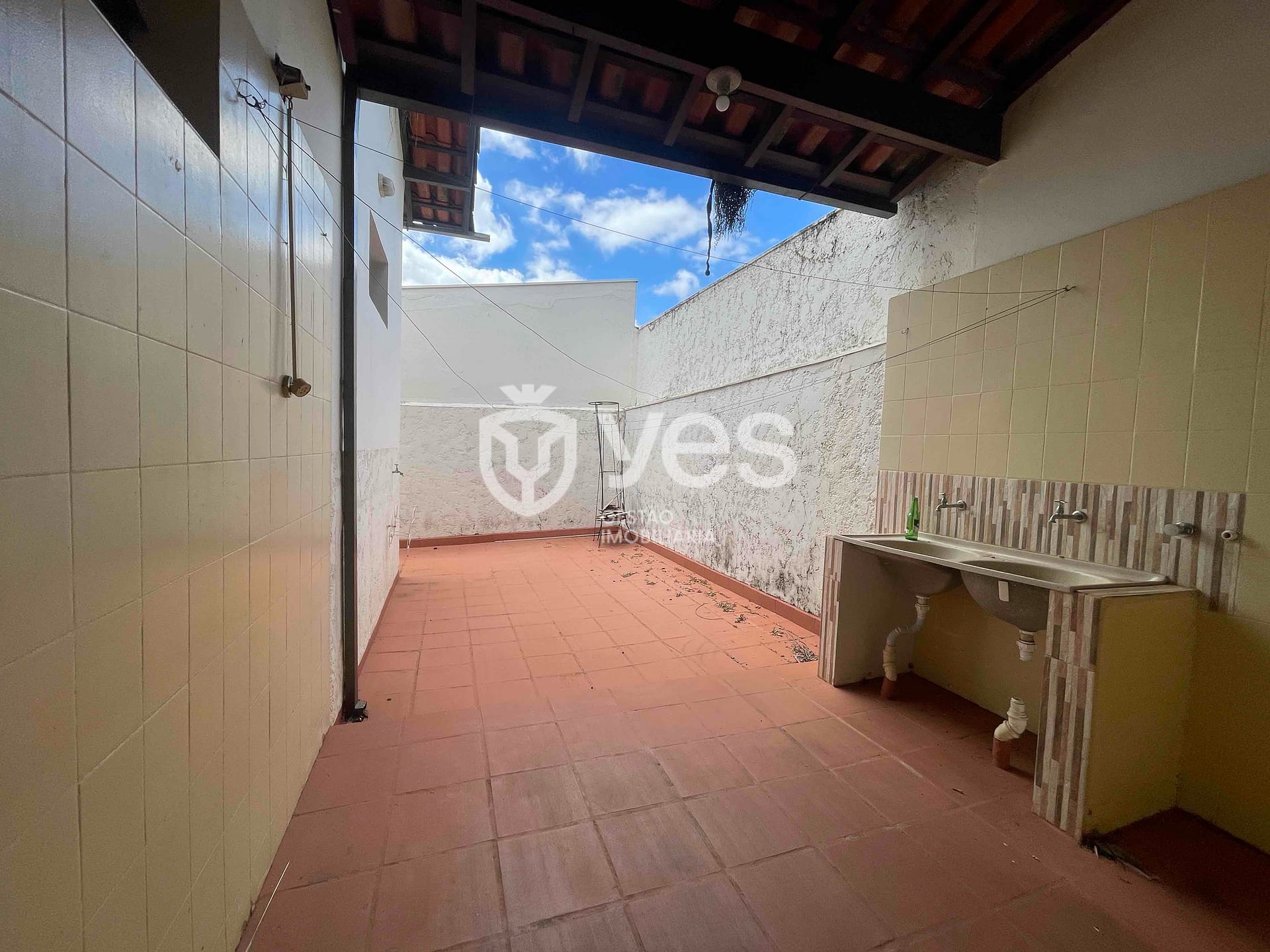 Casa à venda e aluguel com 4 quartos, 230m² - Foto 39