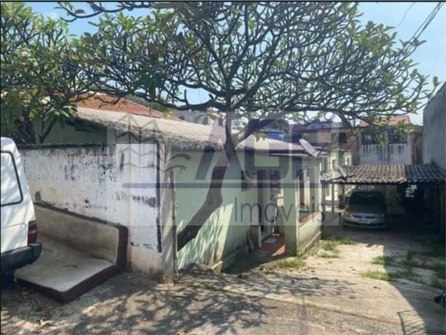 Casa 8 quartos e 4 banheiros, à venda, no bairro Vila Nogueira em Diadema