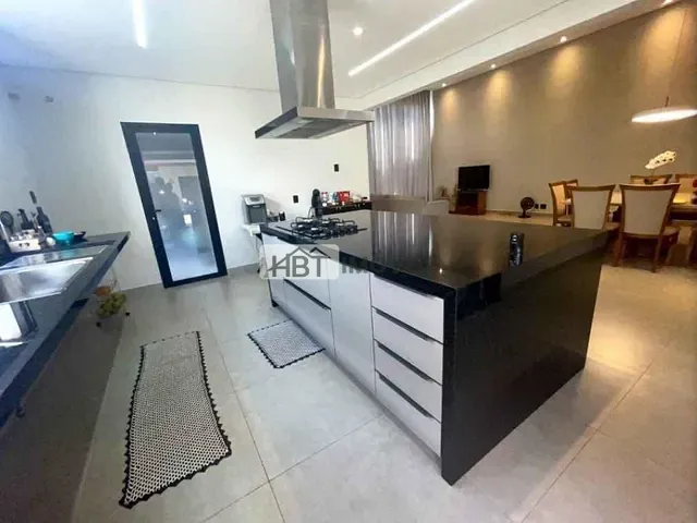 Casa com 360m² 3 quartos e 2 banheiros, à venda, no bairro Residencial Parque Pontal em Piratininga