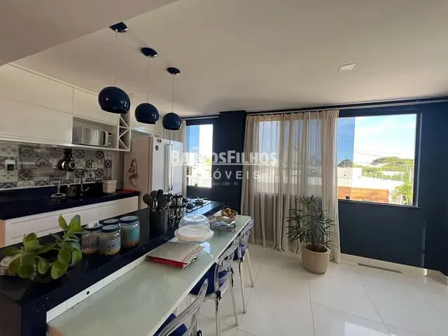 Casa com 800m² 8 quartos e 11 banheiros, à venda, no bairro Aruana em Aracaju