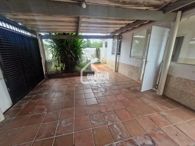 Casa com 300m² 3 quartos e 2 banheiros, à venda, no bairro Parque Estuário (Vicente de Carvalho) em Guarujá
