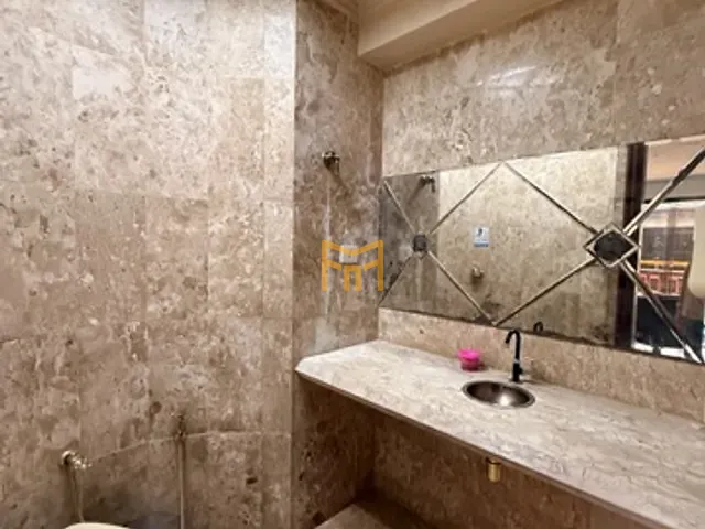 Casa com 1300m² 5 quartos e 10 banheiros, à venda ou para alugar, no bairro Nazaré em Belém