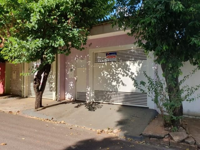 Casa com 125m² 2 quartos e 2 banheiros, à venda, no bairro Alto Colinas em Birigüi