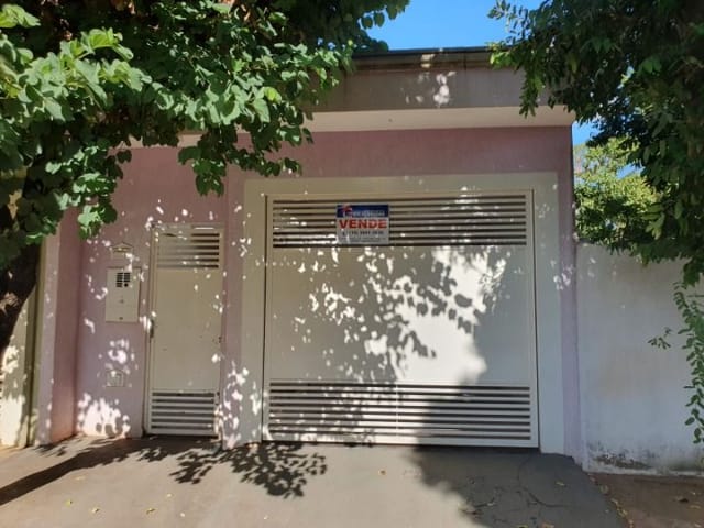 Casa com 125m² 2 quartos e 2 banheiros, à venda, no bairro Alto Colinas em Birigüi