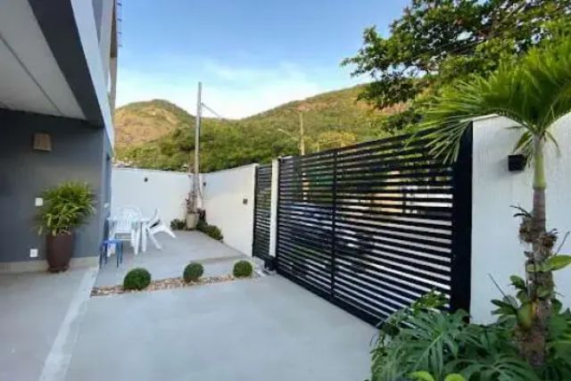 Casa com 192m² 3 quartos e 3 banheiros, à venda, no bairro Itaipu em Niterói