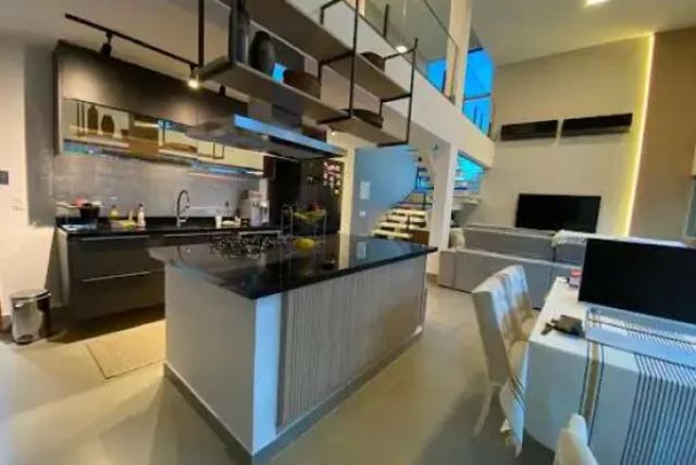 Casa com 192m² 3 quartos e 3 banheiros, à venda, no bairro Itaipu em Niterói