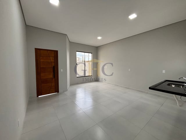 Casa com 125m² 2 quartos e 2 banheiros, à venda, no bairro JARDIM SÃO LUCAS em Salto de Pirapora