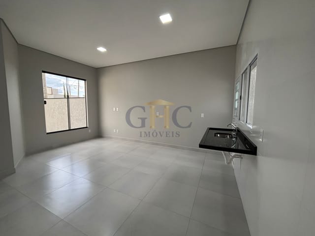 Casa com 125m² 2 quartos e 2 banheiros, à venda, no bairro JARDIM SÃO LUCAS em Salto de Pirapora