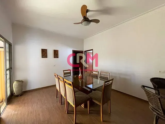 Casa com 352m² 3 quartos e 4 banheiros, à venda, no bairro Jardim Contendas em Taquaritinga