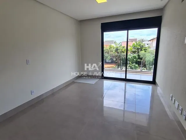 Casa com 360m² 5 quartos e 7 banheiros, à venda, no bairro Portal do Sol I em Goiânia