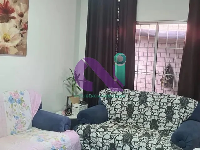 Casa com 301m² 4 quartos e 3 banheiros, à venda, no bairro Quitaúna em Osasco