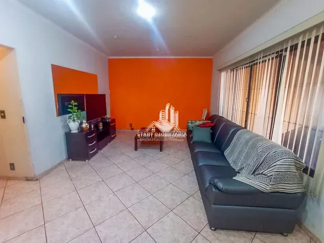 Casa com 280m² 4 quartos e 2 banheiros, à venda, no bairro Califórnia em Pederneiras