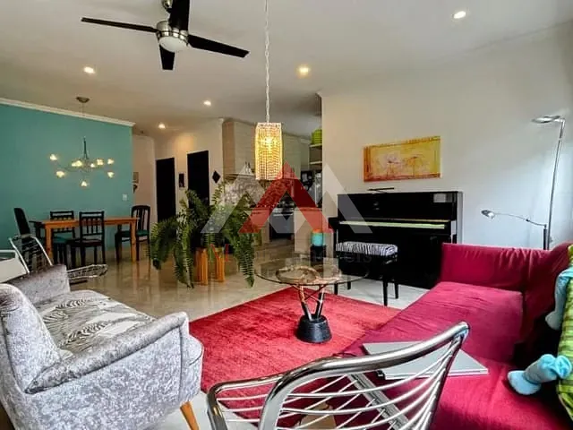 Casa com 255m² 2 quartos e 3 banheiros, à venda, no bairro Várzea das Moças em Niterói