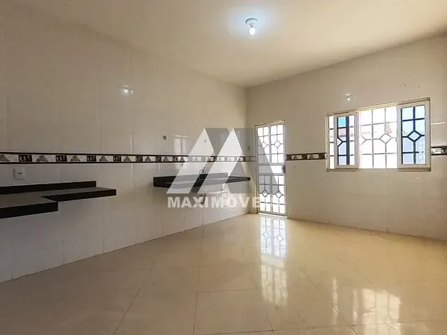 Casa 3 quartos e 1 banheiro, para alugar, no bairro São Francisco em Araçuaí