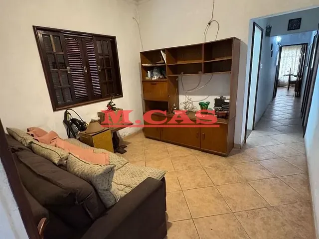 Casa com 200m² 4 quartos e 2 banheiros, à venda, no bairro Cidade Mãe do Céu em São Paulo