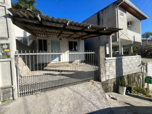 Casa com 85m² 2 quartos e 1 banheiro, à venda, no bairro Vargem do Bom Jesus em Florianópolis