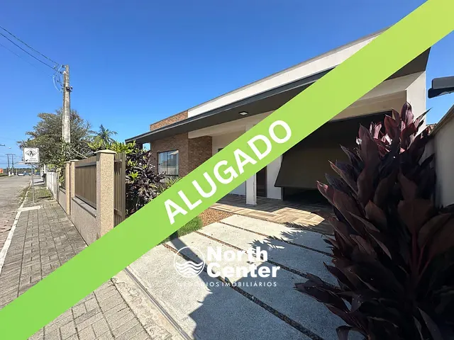 Casa com 312m² 3 quartos e 3 banheiros, para alugar, no bairro Costeira em Balneário Barra do Sul