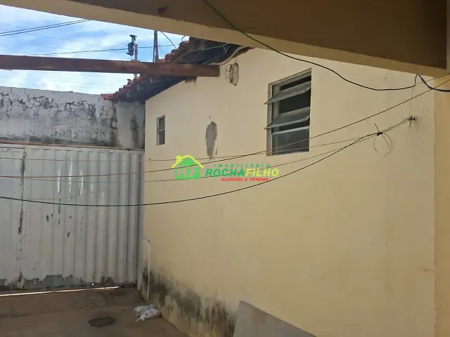 Casa com 200m² 4 quartos e 3 banheiros, à venda, no bairro Monte Castelo em Teresina
