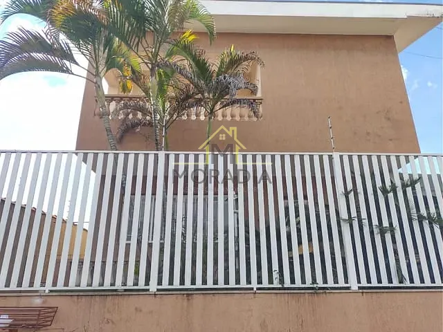 Casa com 312m² 3 quartos e 1 banheiro, à venda, no bairro Parque das Orquideas em Guaxupé