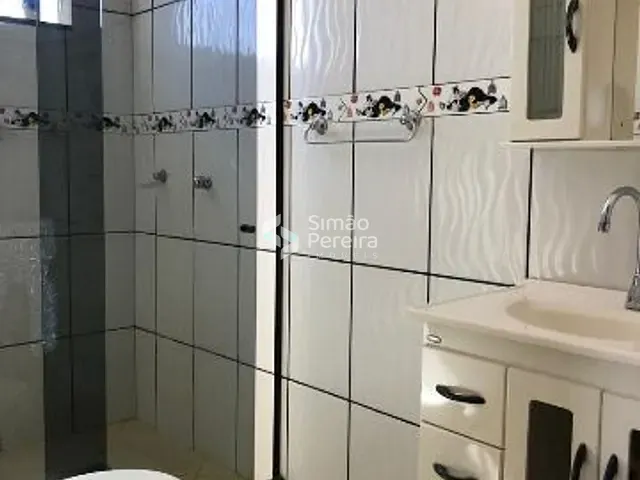 Casa com 300m² 5 quartos e 4 banheiros, à venda, no bairro Peró em Cabo Frio