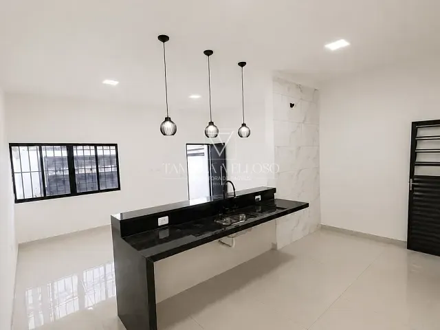 Casa 2 quartos e 3 banheiros, à venda, no bairro Vila Industrial em Mogi das Cruzes