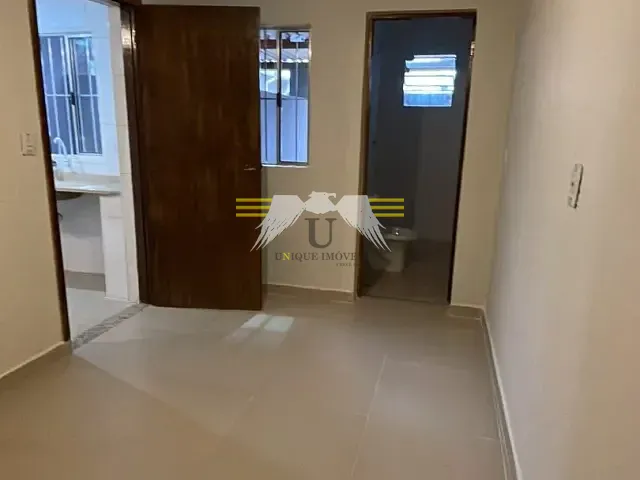 Casa com 250m² 2 quartos e 2 banheiros, para alugar, no bairro Jardim Vila Formosa em São Paulo