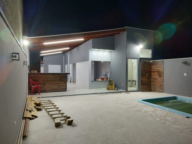 Casa com 200m² 2 quartos e 2 banheiros, à venda, no bairro Jardim Aurora em São João da Boa Vista