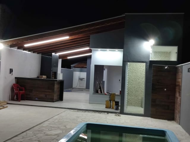 Casa com 200m² 2 quartos e 2 banheiros, à venda, no bairro Jardim Aurora em São João da Boa Vista