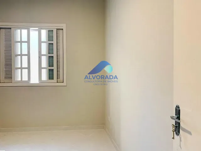 Casa com 140m² 2 quartos e 2 banheiros, à venda, no bairro Parque dos Príncipes em Jacareí