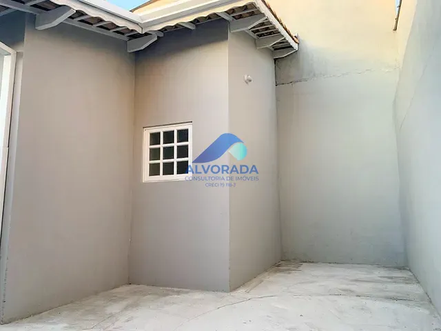Casa com 140m² 2 quartos e 2 banheiros, à venda, no bairro Parque dos Príncipes em Jacareí