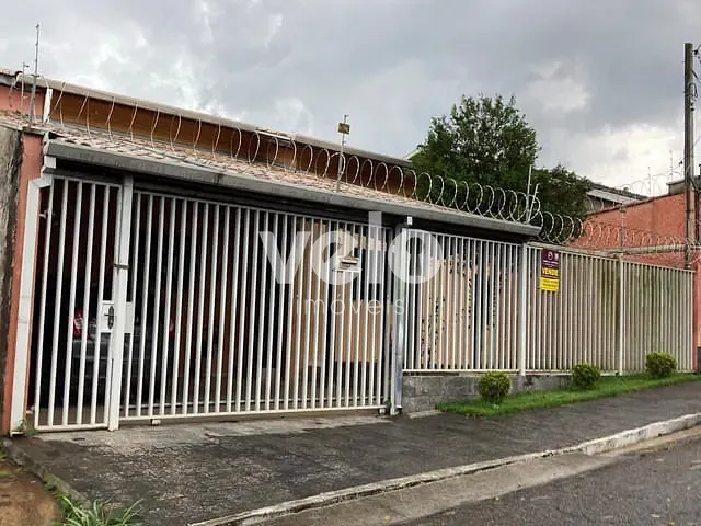 Casa com 325m² 4 quartos e 2 banheiros, à venda, no bairro Campos Elíseos em Taubaté